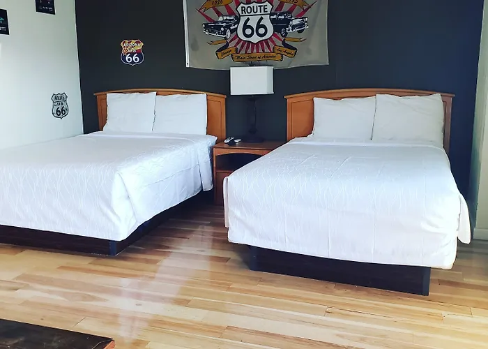Deluxe Motel 3*