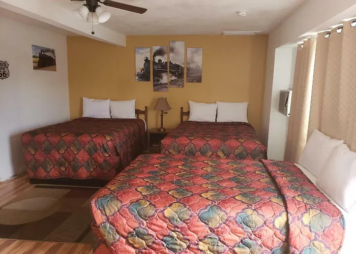 Motel Deluxe 3*